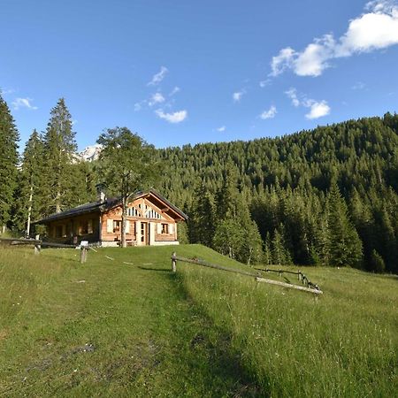 Chalet Brenta Dolomites Madonna di Campiglio Luaran gambar