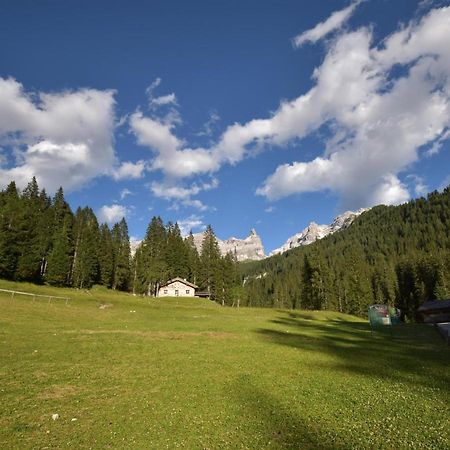 Chalet Brenta Dolomites Madonna di Campiglio Luaran gambar