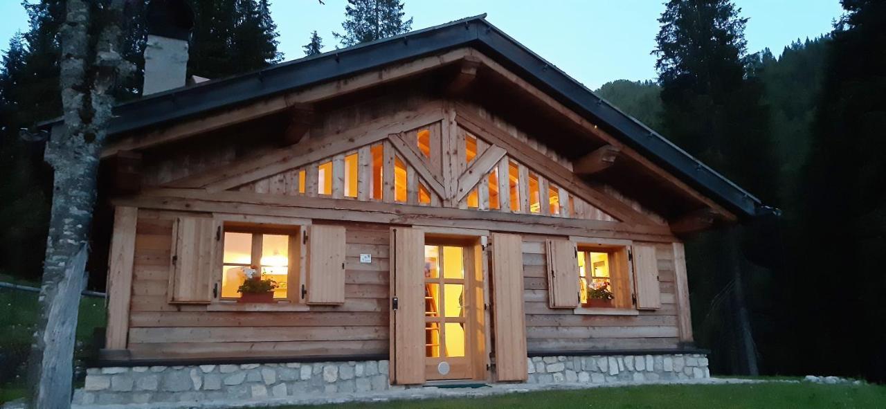Chalet Brenta Dolomites Madonna di Campiglio Luaran gambar