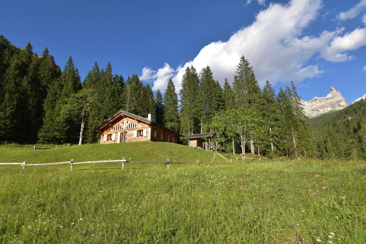 Chalet Brenta Dolomites Madonna di Campiglio Luaran gambar