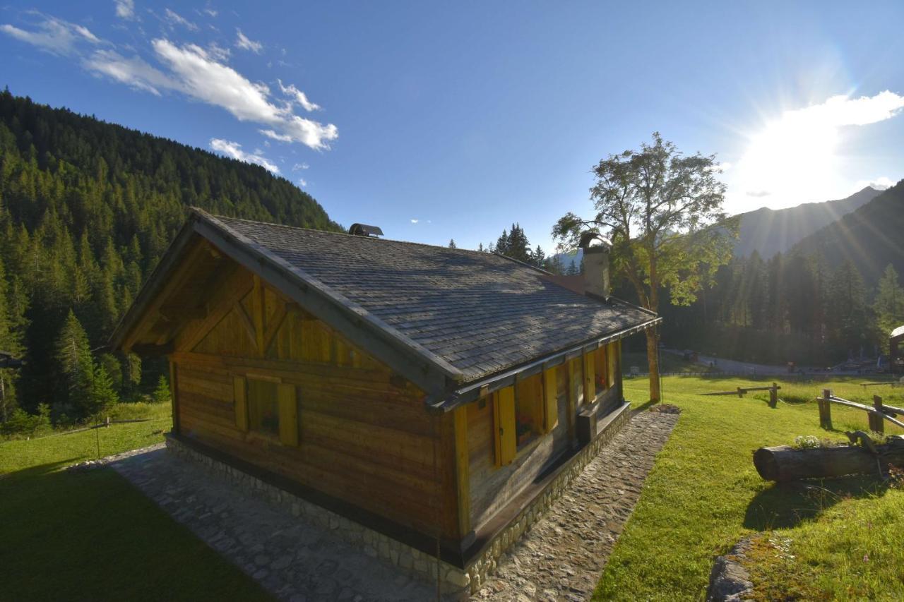 Chalet Brenta Dolomites Madonna di Campiglio Luaran gambar