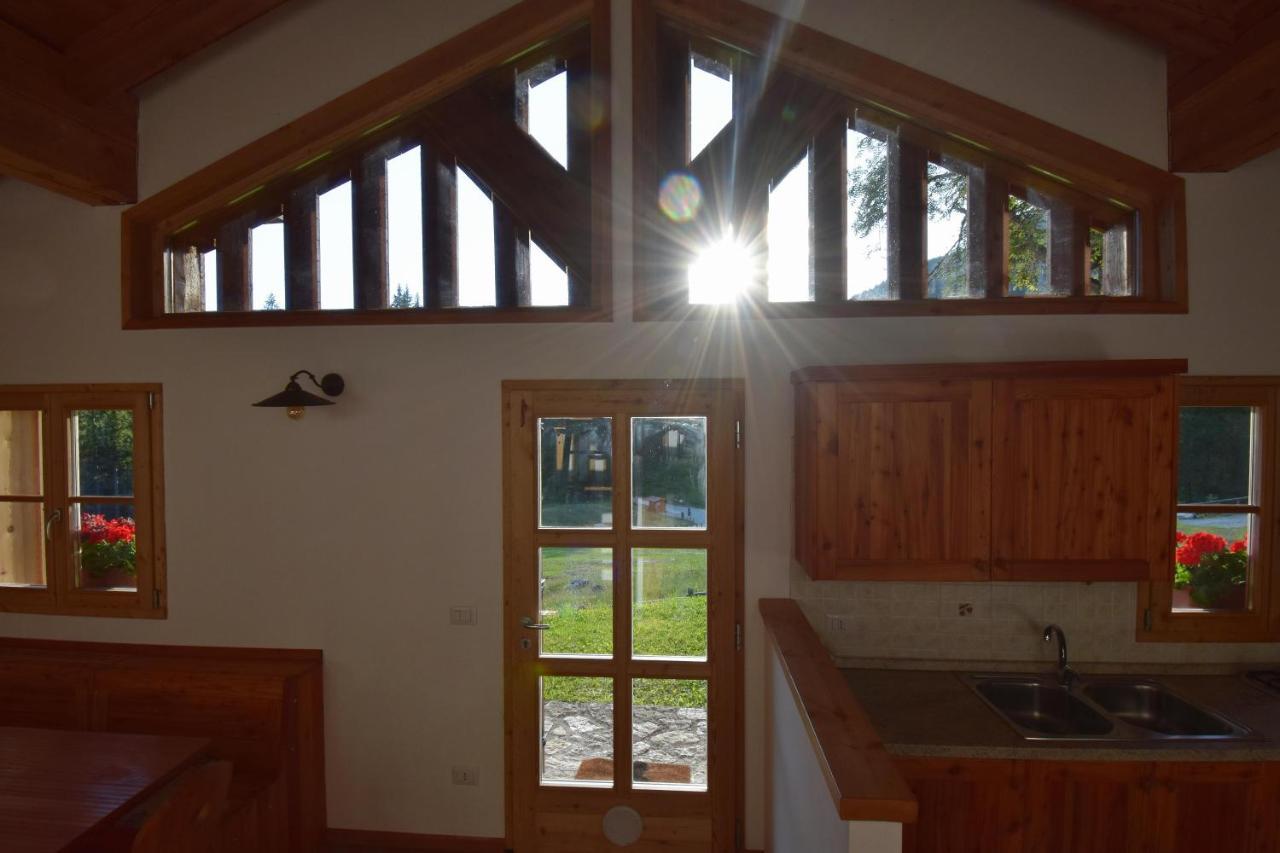 Chalet Brenta Dolomites Madonna di Campiglio Luaran gambar